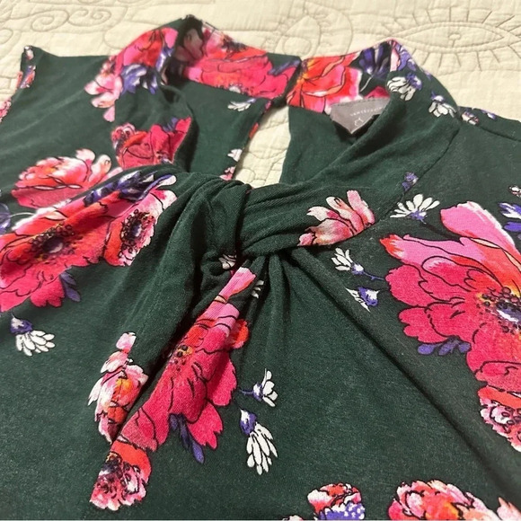 VANESSA VIRGINIA Green Floral Knot Keyhole Blouse Size L - Picture 5 of 10